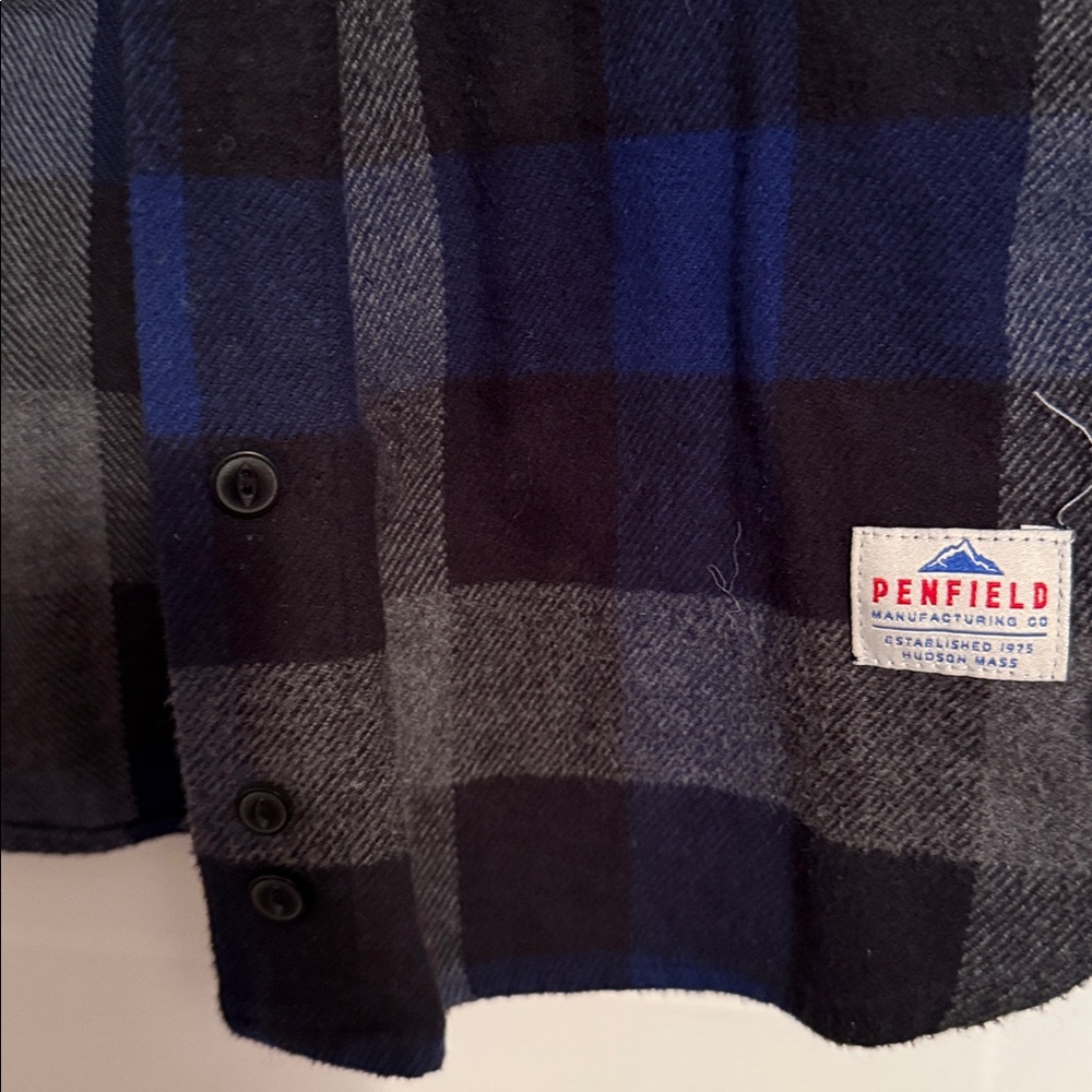 Penfield Boyfriend fit Flannel blue grey buffalo plaid M - Picture 2 of 10
